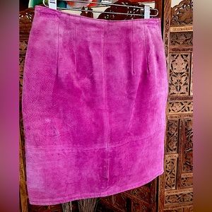 Winlit pink suede skirt